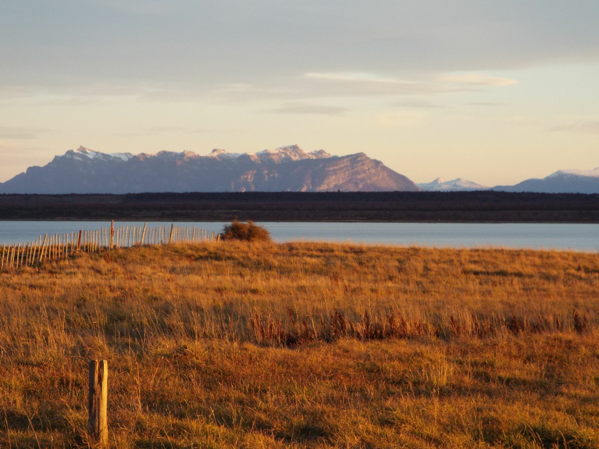 Hotel Hd Natales Puerto Natales Bagian luar foto